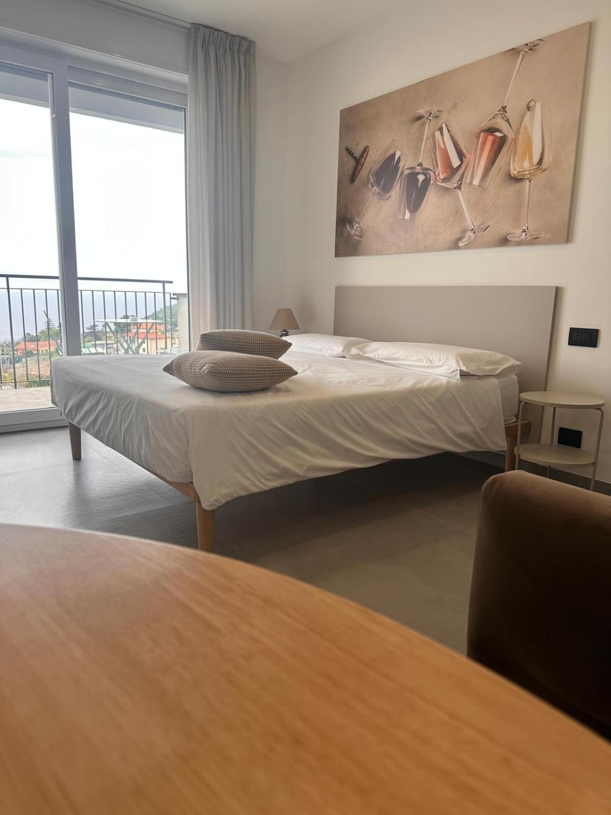 Villa La Matta Apartments And Luxury Suites سانريمو الغرفة الصورة